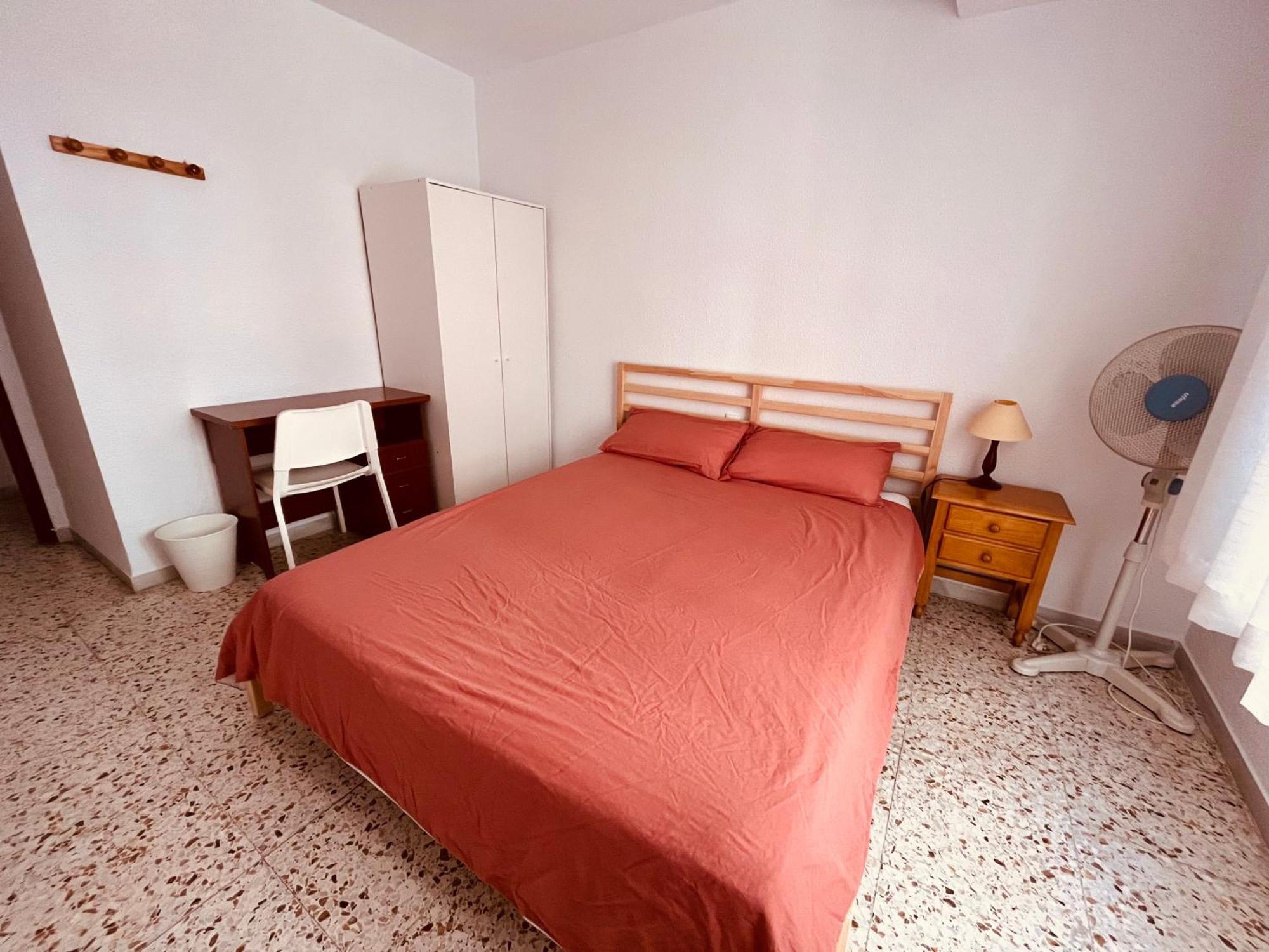 Uroczy Apartament Przy Playa De Los Locos Torrevieja Exterior foto